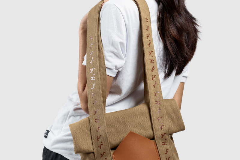 BAYBAYIN TOTE BAG | BAYONG 1.0